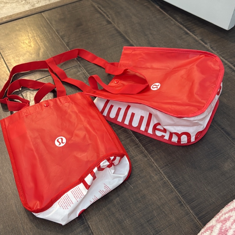 LULULEMON ATHLETCA SMALL SHOPPING BAG NWT Purchased